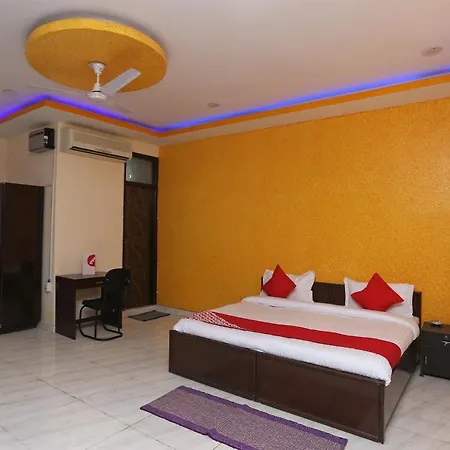 Oyo 14791 Homeystay Comfort